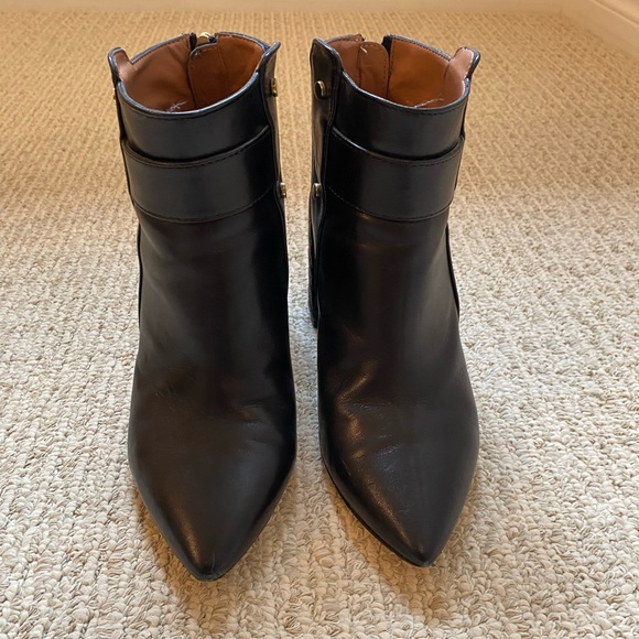 BCBG black quilted heeled booties size 37 - Picture 2 of 4